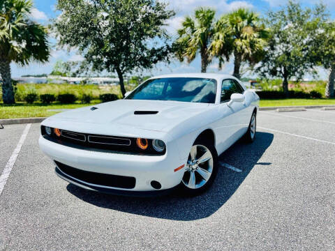 2022 Dodge Challenger SXT