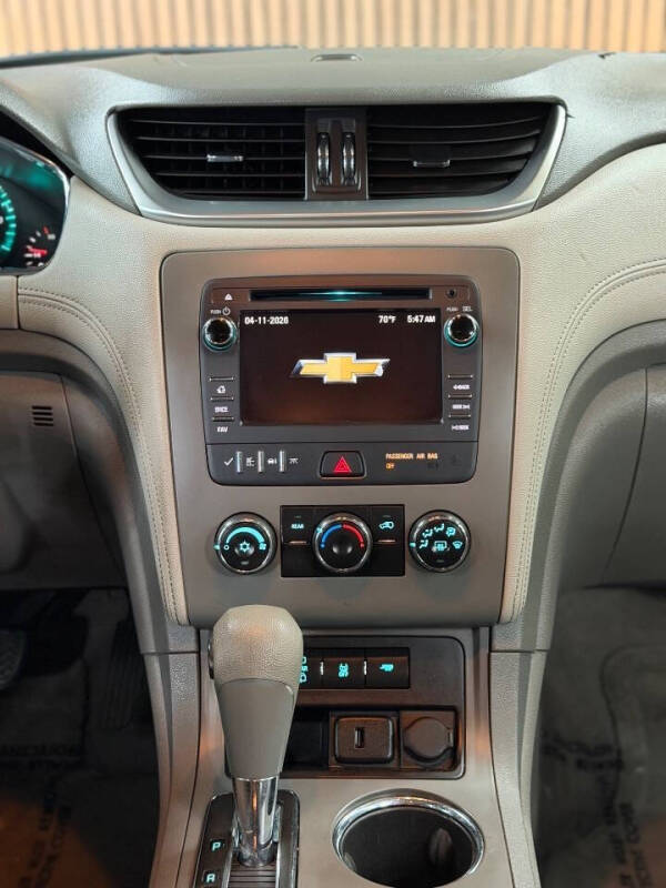 2017 Chevrolet Traverse LS