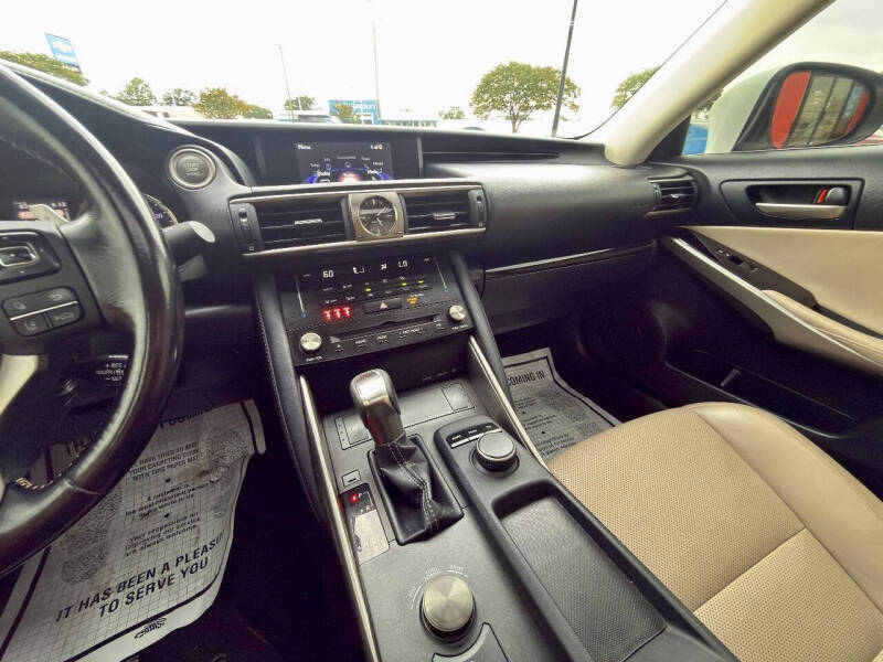 2017 Lexus IS 300