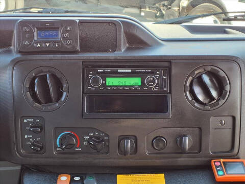 2018 Ford E-Series E-450 SD