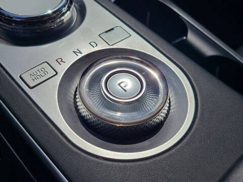 2025 Genesis GV70 2.5T Standard