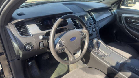 2017 Ford Taurus SEL