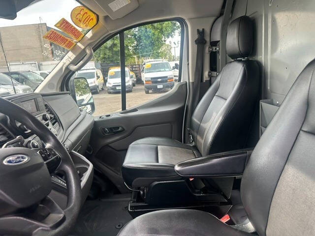 2023 Ford Transit 250