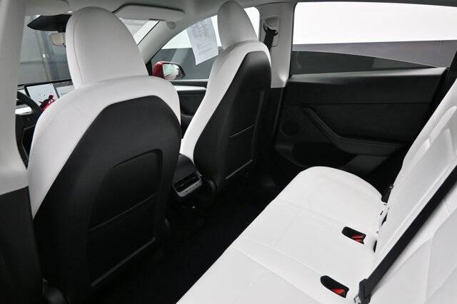 2025 Tesla Model Y Long Range