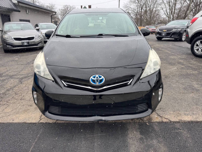 2012 Toyota Prius v Two