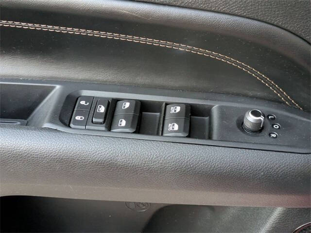 2023 Jeep Compass (Red) Edition