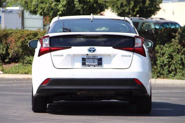 2019 Toyota Prius LE