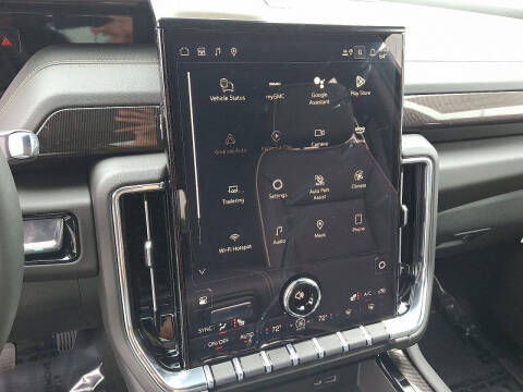 2025 GMC Yukon Elevation