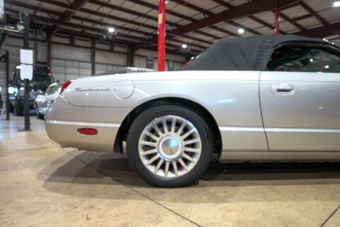 2004 Ford Thunderbird Deluxe