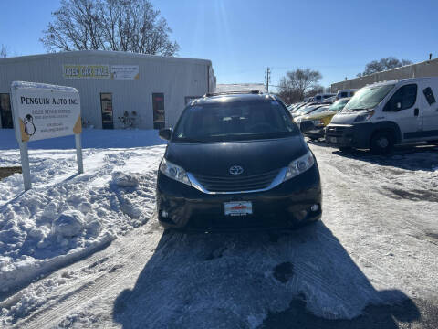 2014 Toyota Sienna XLE 7-Passenger