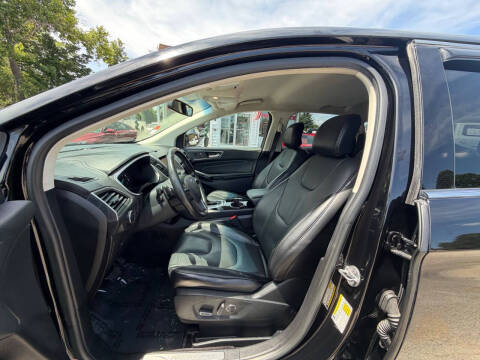 2017 Ford Edge Titanium