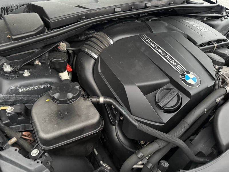 2012 BMW 3 Series 335i