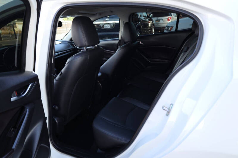 2017 Mazda MAZDA3 Grand Touring