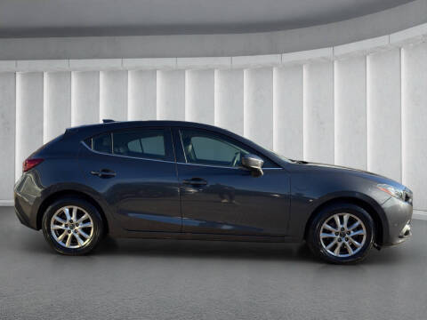 2015 Mazda MAZDA3 i Grand Touring