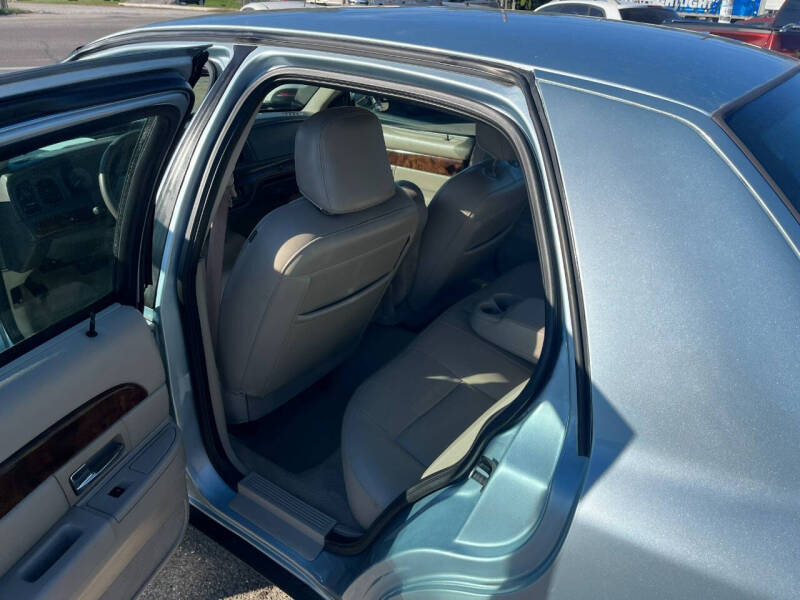 2009 Mercury Grand Marquis LS