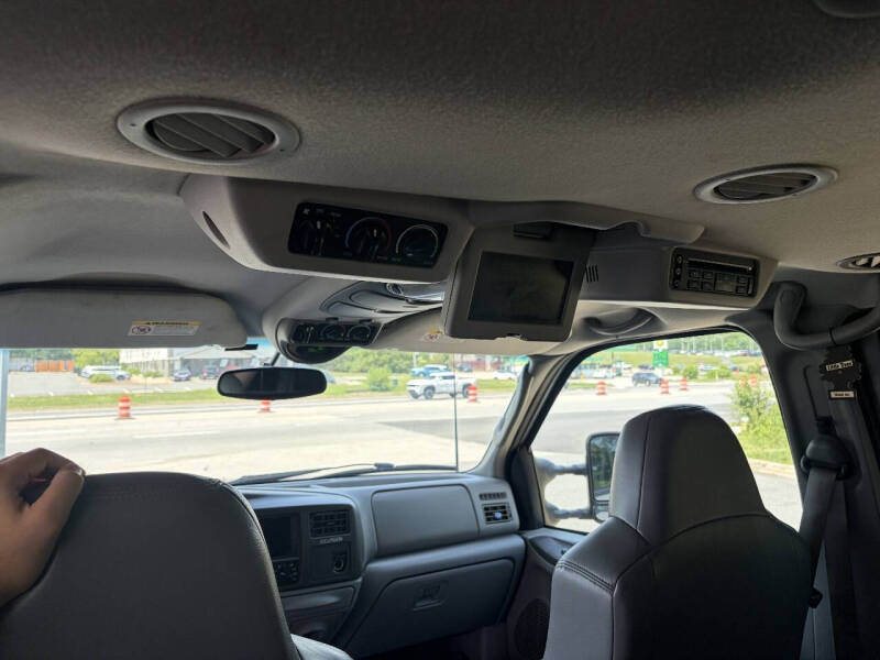 2003 Ford Excursion XLT