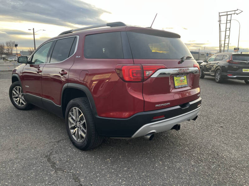 2019 GMC Acadia SLE-2