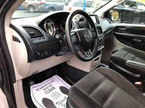 2017 Dodge Grand Caravan SE