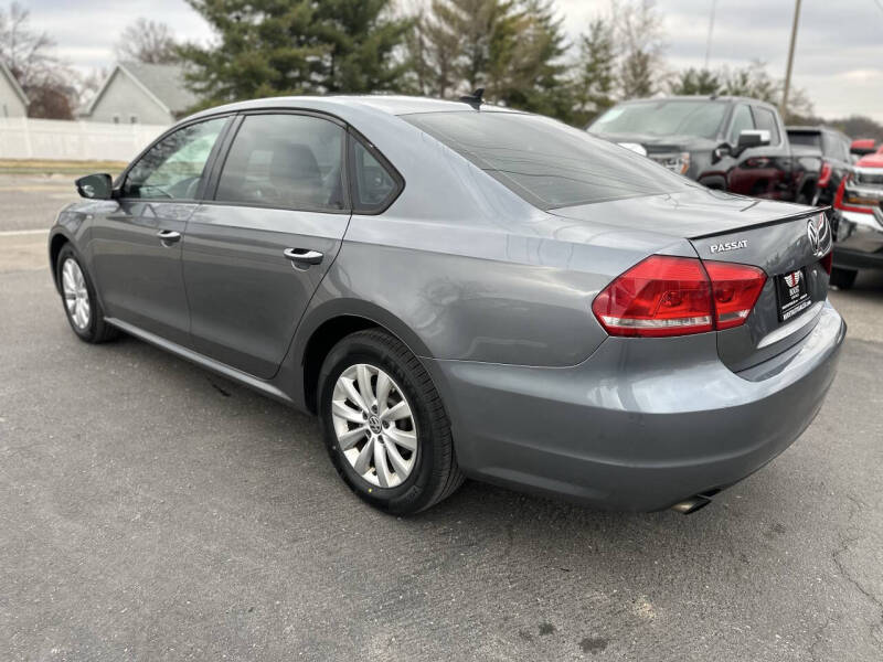 2014 Volkswagen Passat 1.8T Wolfsburg Edition PZEV