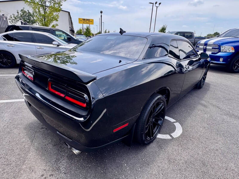 2017 Dodge Challenger