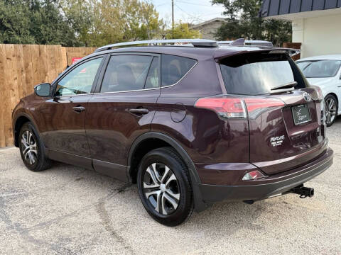 2018 Toyota RAV4 LE