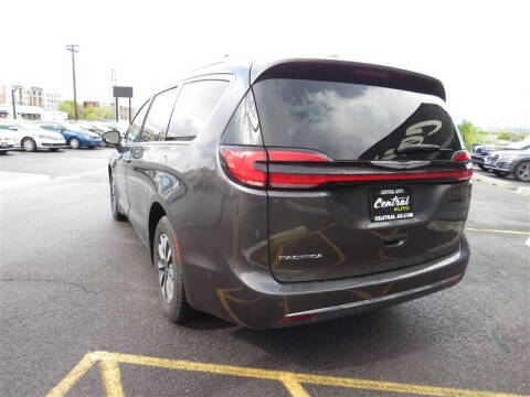 2021 Chrysler Pacifica Touring L