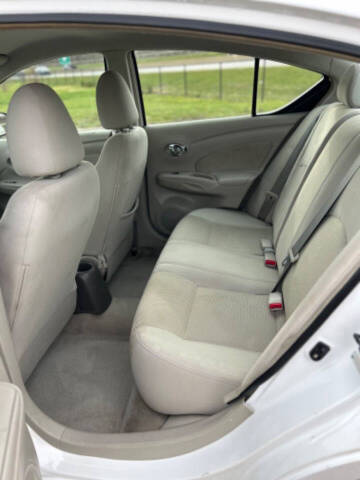 2014 Nissan Versa 1.6 SV