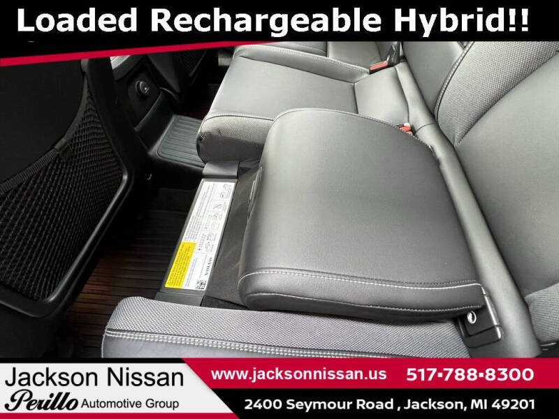 2022 Volvo XC60 Recharge T8 R-Design