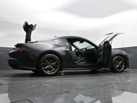 2024 Ford Mustang Dark Horse