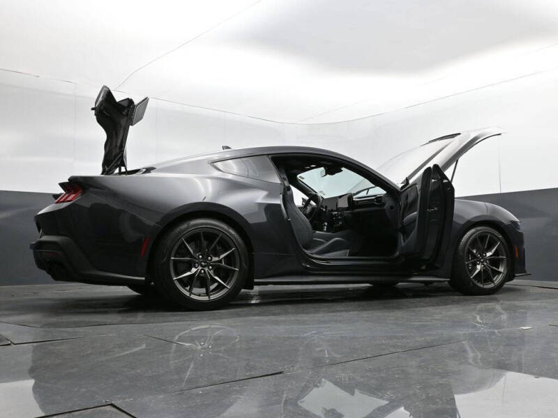 2024 Ford Mustang Dark Horse