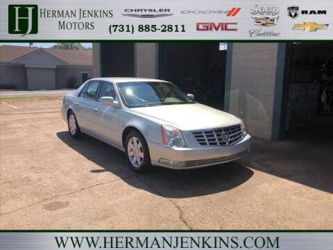 2007 Cadillac DTS for sale at CAR MART in Union City TN