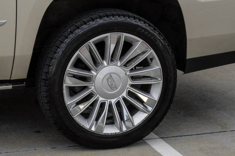 2017 Cadillac Escalade ESV Platinum