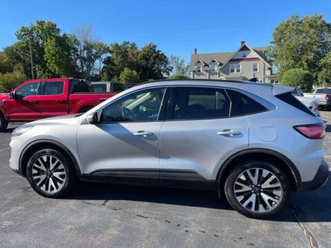 2020 Ford Escape SEL