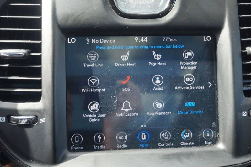2018 Chrysler 300 S