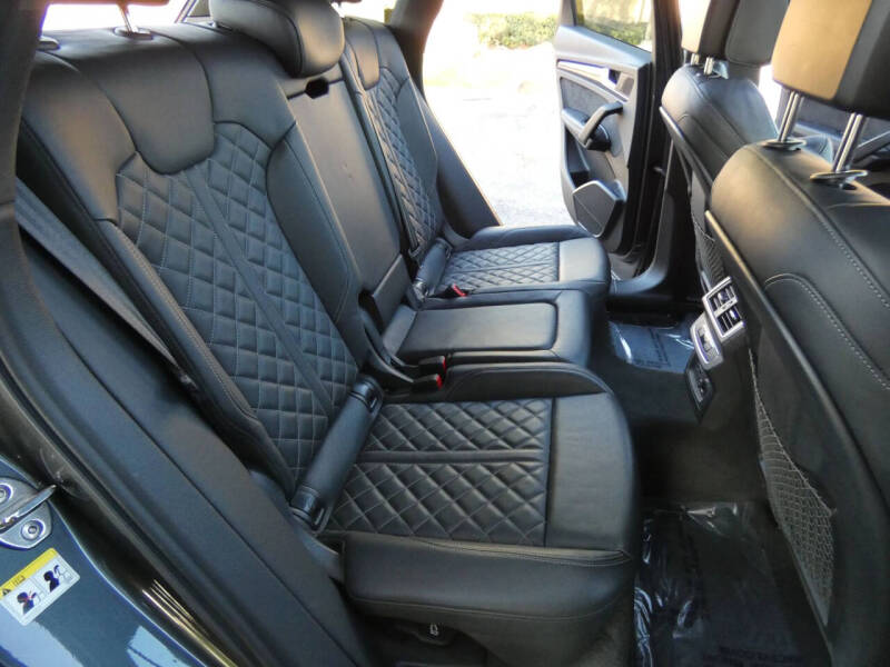 2019 Audi SQ5 3.0T quattro Premium Plus