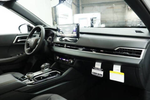 2026 Mitsubishi Outlander LE