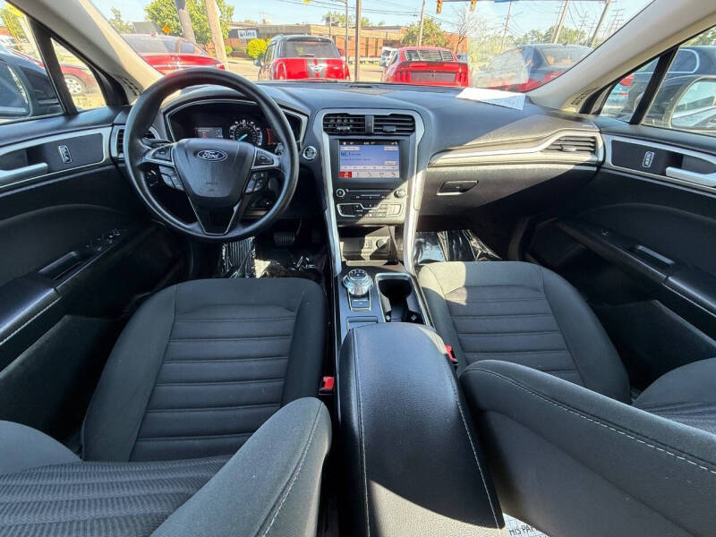 2018 Ford Fusion SE