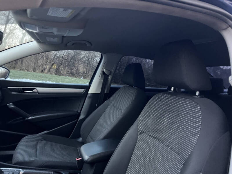 2017 Volkswagen Passat 1.8T S