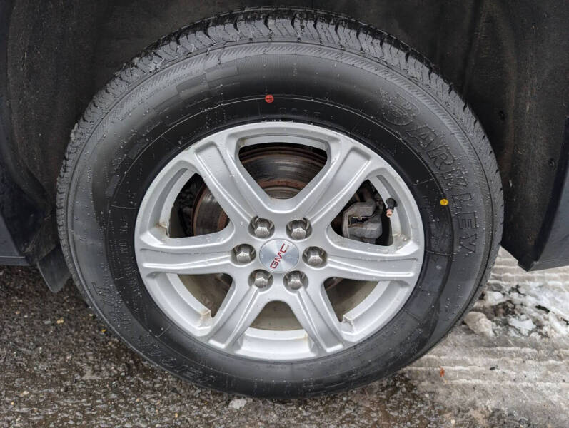 2017 GMC Acadia SLE-1