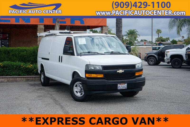 2023 Chevrolet Express 2500