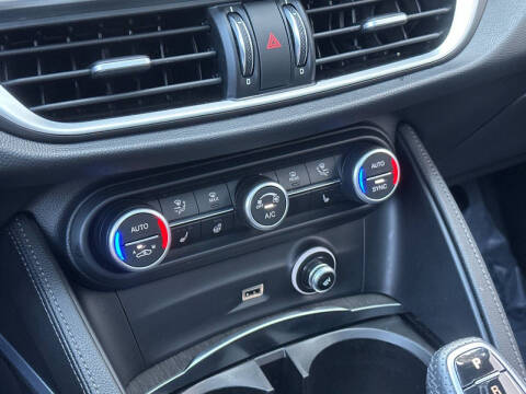 2022 Alfa Romeo Stelvio Ti
