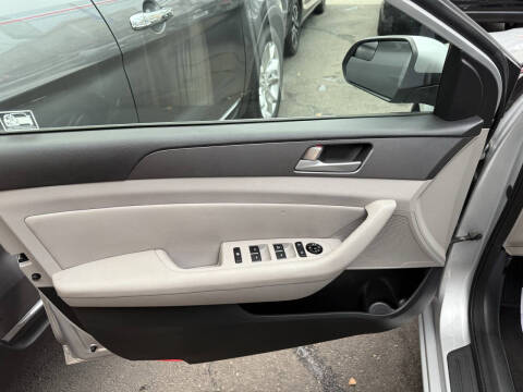 2015 Hyundai Sonata SE