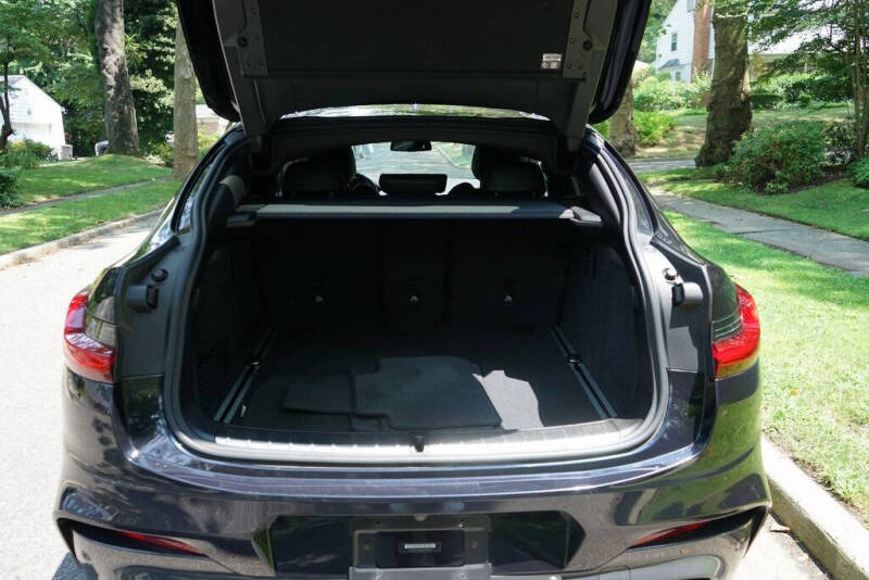 2021 BMW X4 xDrive30i