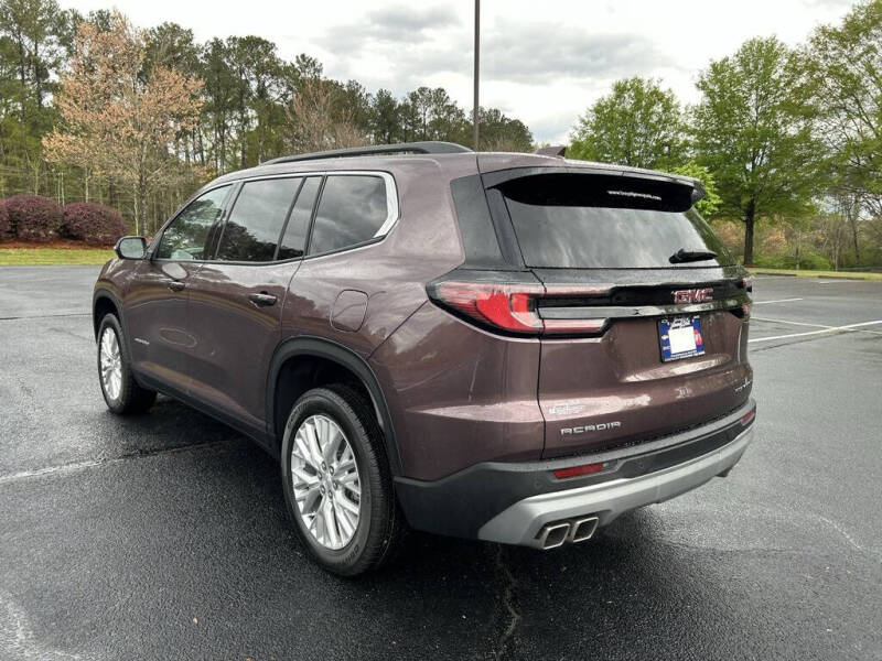2025 GMC Acadia Elevation