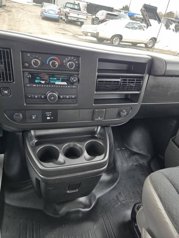 2023 Chevrolet Express 2500