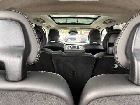 2024 Volvo XC90 Recharge T8 Ultimate Bright Theme 7P