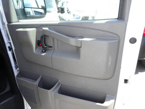 2017 Chevrolet Express 2500