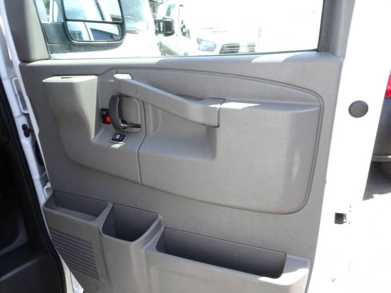 2017 Chevrolet Express 2500