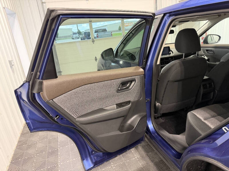 2022 Nissan Rogue S