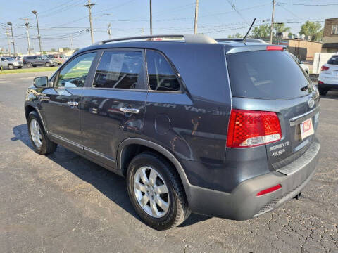 2011 Kia Sorento LX